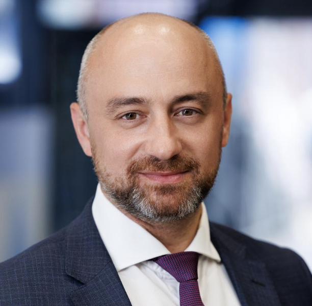 Артём Калашников, Газпромбанк