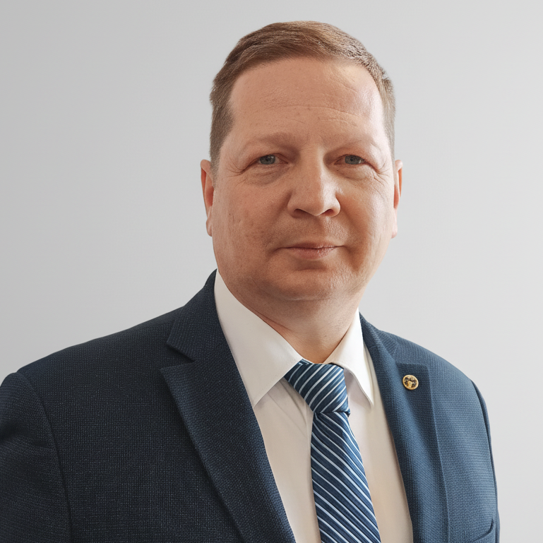 Александр Алиев, Уральский завод гражданской авиации